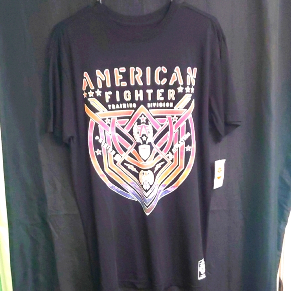 *NWT* Men's American Fighter Reflective Graphic Tee Size L Shirt--Black